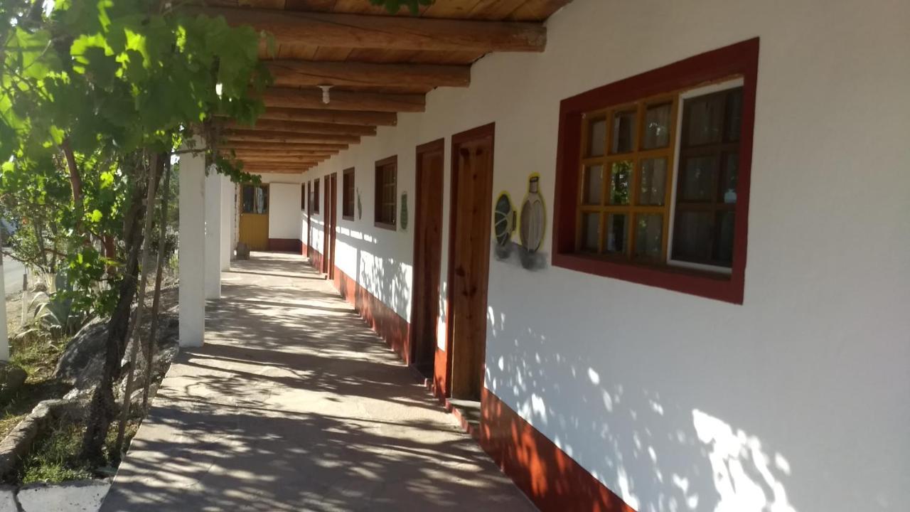 Hotel Entronque Barrancas San Alonso Buitenkant foto